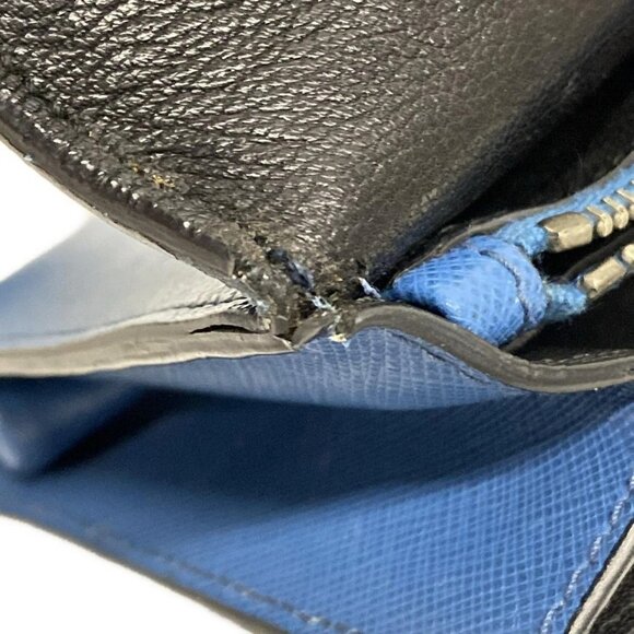 Auth PRADA - Blue Saffiano Leather Handbag - Picture 13 of 16